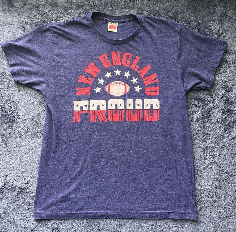 Homage New England Proud Football Graphic T-Shirt Blue Size L